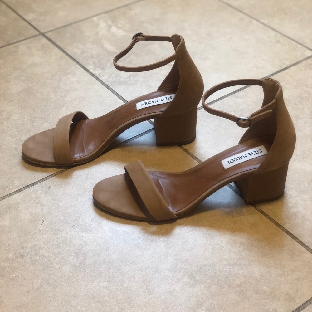 Steve Madden block heel - comes with original box